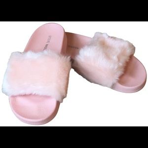 Steve Madden Fluffy Pink Slides